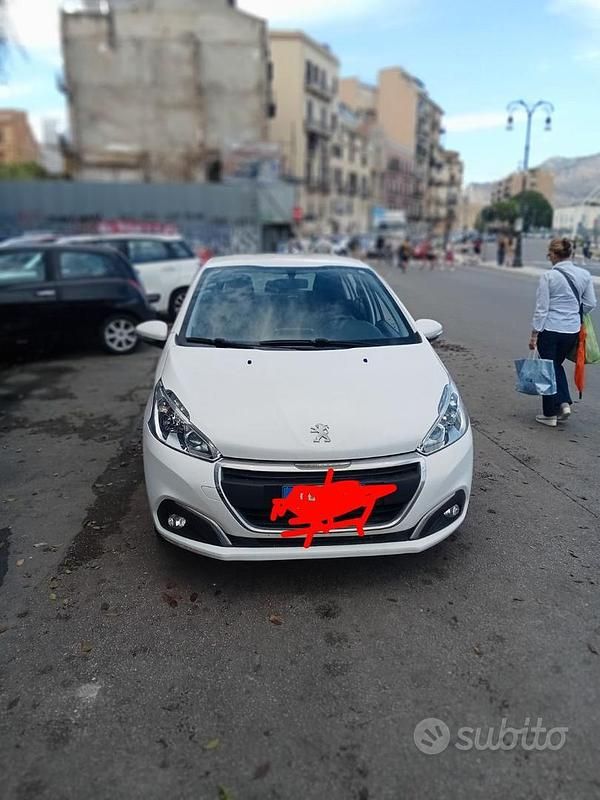 Usata Peugeot 208 2019 Utilitaria