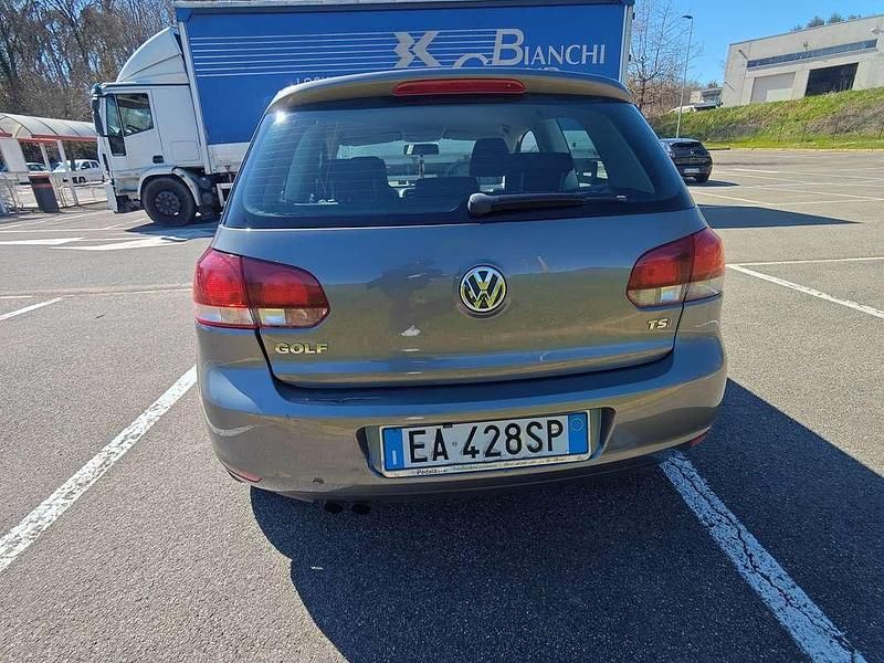 Usata VW Golf VI 122 CV (89 kW) 2010 Grigio Utilitaria