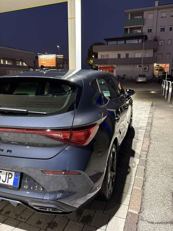 Usata Cupra Leon 150 CV (110 kW) 2023 Berlina