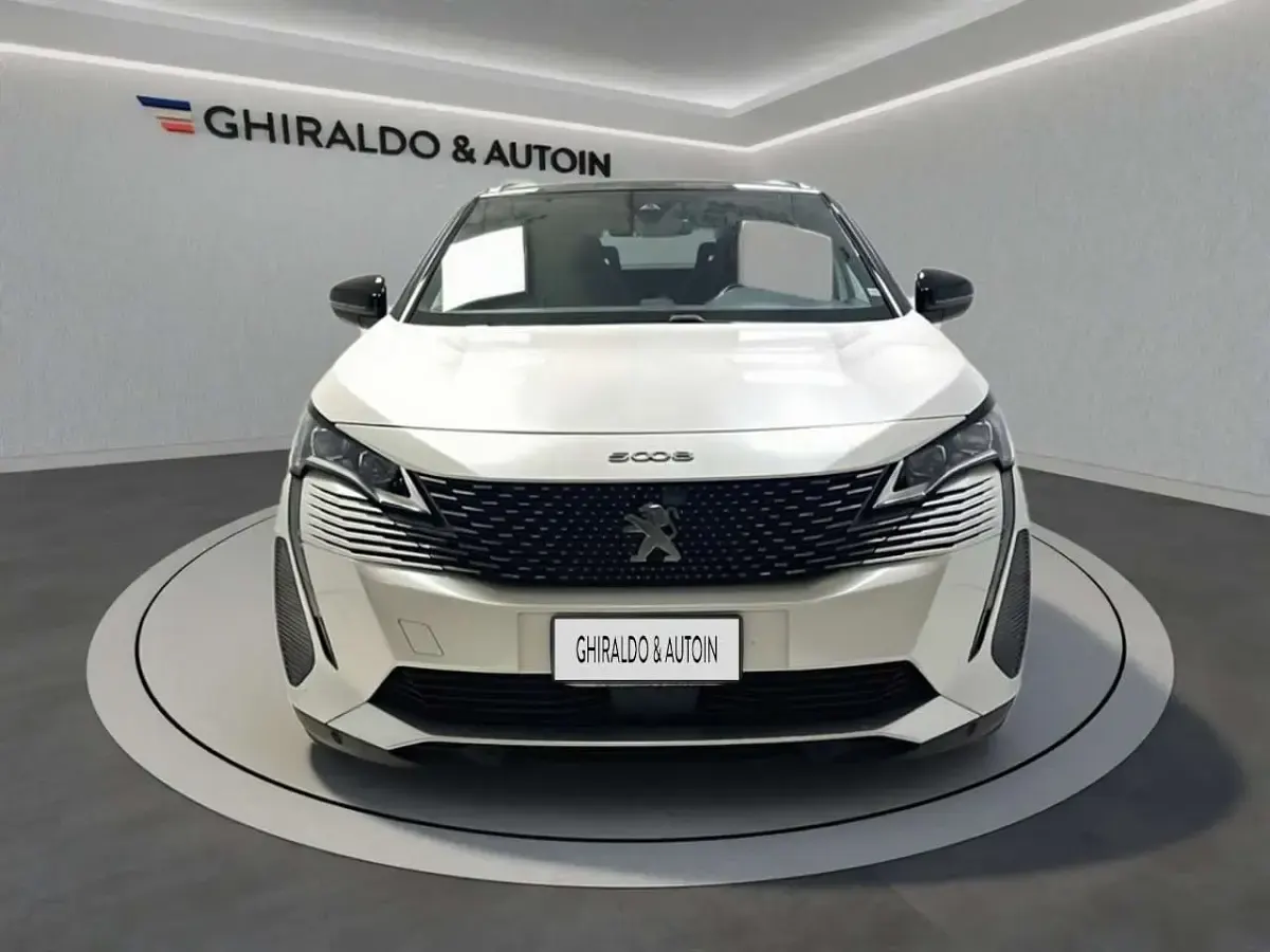 Usata Peugeot 5008 GT 131 CV (96 kW) 2023 Bianco SUV