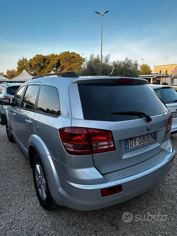 Usata Dodge Journey 140 CV (102 kW) 2009 SUV