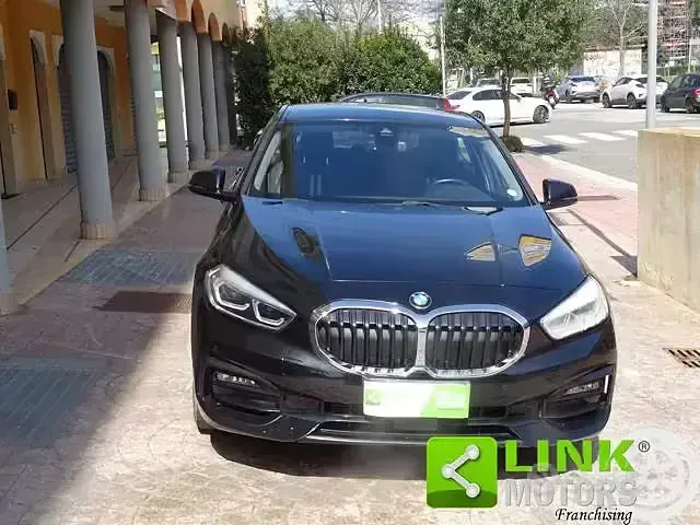Usata BMW 116 Sport Line 116 CV (85 kW) 2020 Nero Utilitaria