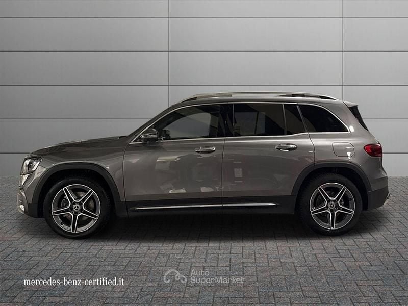 Käytetty Mercedes GLB200 Advanced Plus 150 HP (110 kW) 2024 Harmaa Katumaasturi