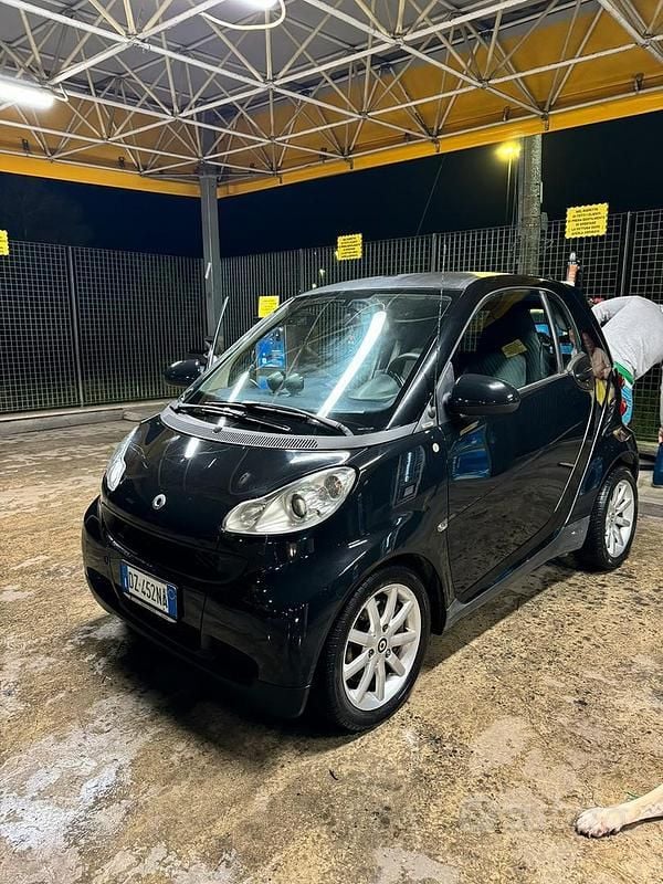 Nero Usata 2010 Smart ForTwo Coupé Coupé | 4900 € - Immagine 1/4