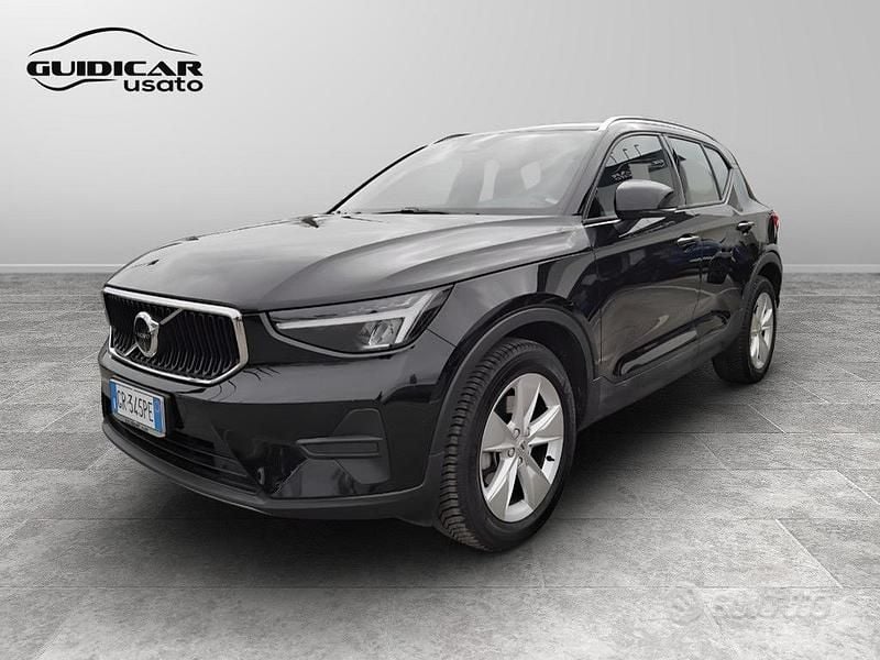 Usata Volvo XC40 Core 163 CV (119 kW) 2023 Nero SUV