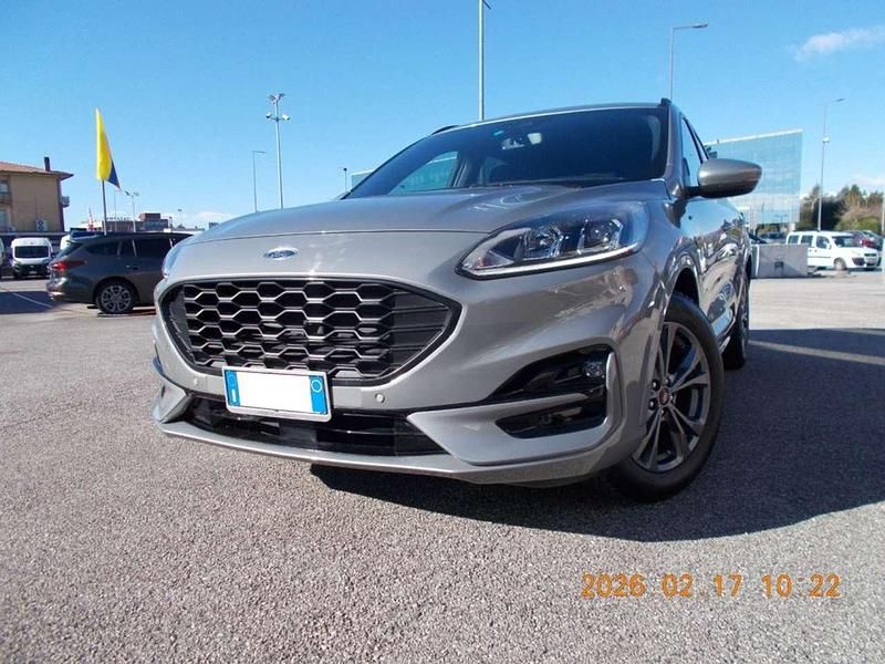Usata Ford Kuga ST-Line 120 CV (88 kW) 2022 Grigio medio SUV