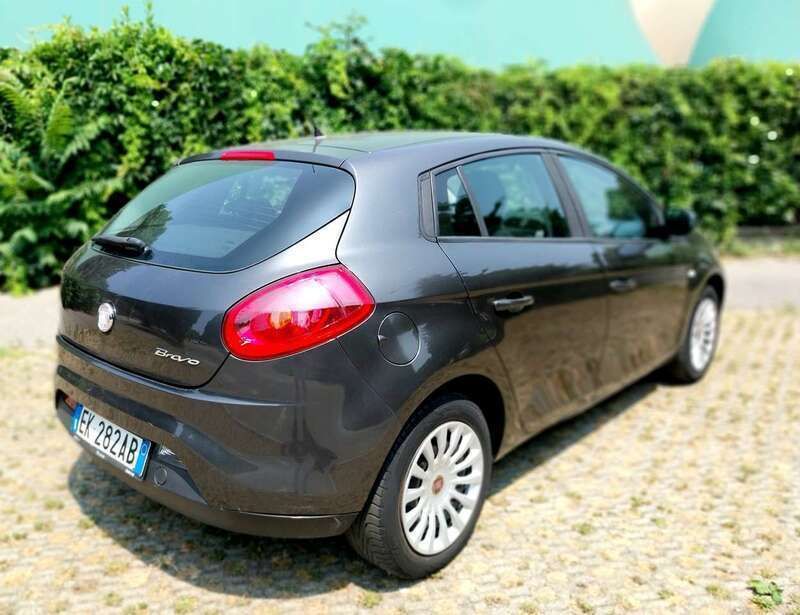 Usata Fiat Bravo Dynamic 90 CV (66 kW) 2011 Grigio Utilitaria