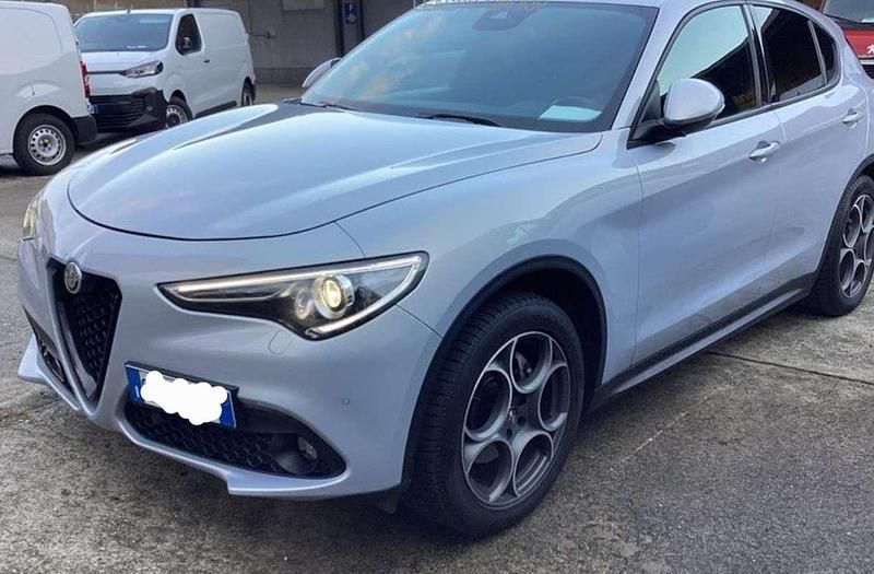 Usata Alfa Romeo Stelvio Sprint 190 CV (139 kW) 2023 Grigio SUV