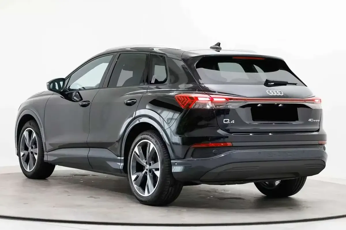 Usata Audi Q4 e-tron Advanced Plus 125 kW (170 CV) 2023 Nero SUV