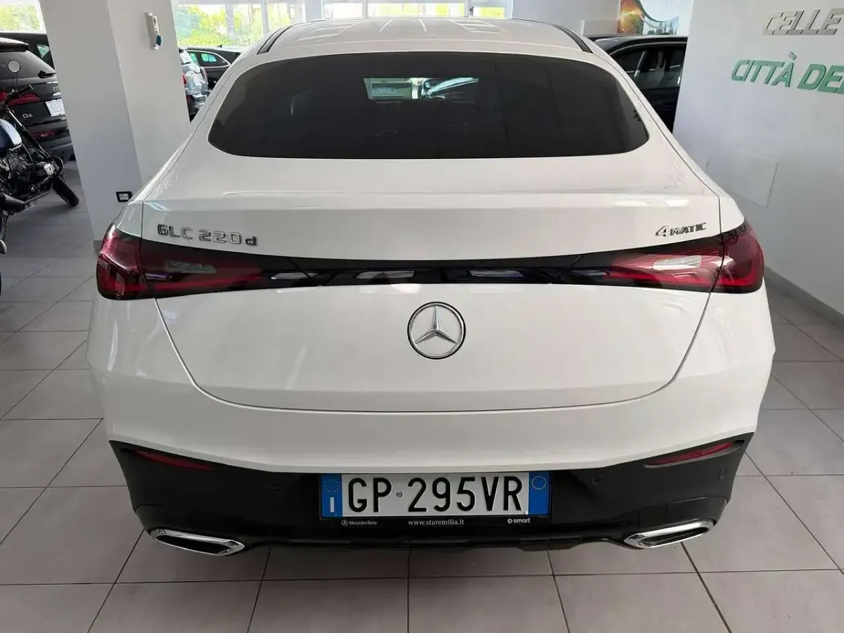 Usata Mercedes GLC220 AMG Line Premium Plus 197 CV (144 kW) 2023 Bianco SUV