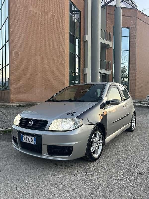 Usata Fiat Punto 60 CV (44 kW) 2005 Berlina