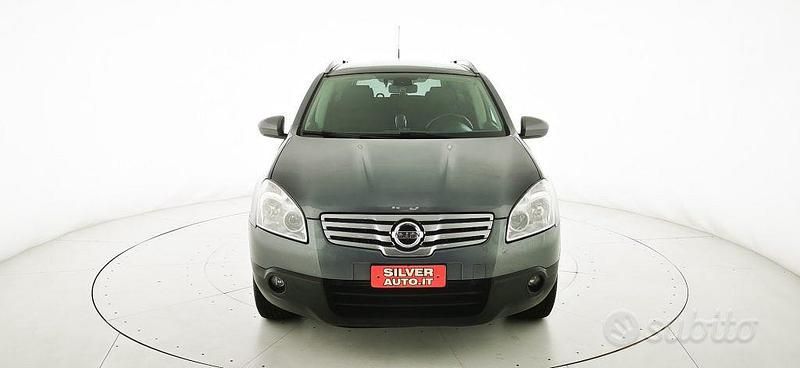 Usata Nissan Qashqai +2 Tekna 150 CV (110 kW) 2009 Grigio SUV