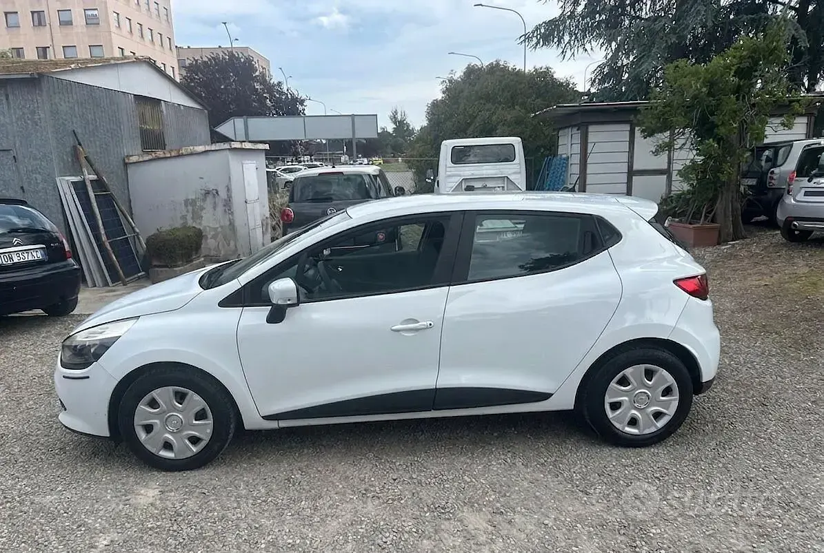 Usata Renault Clio IV 72 CV (52 kW) 2014 Bianco Berlina