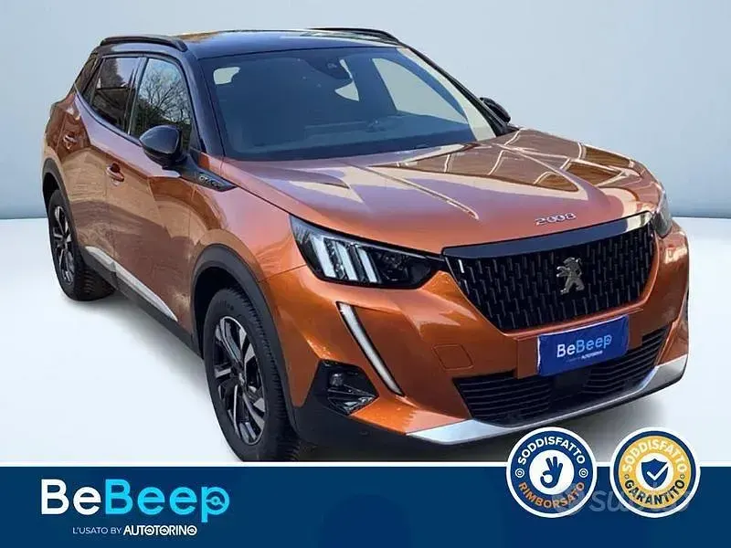 Usata Peugeot 2008 GT 131 CV (96 kW) 2022 Arancione SUV