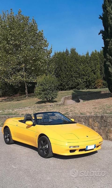 Usata Lotus Elan 163 CV (119 kW) 1991 Giallo Cabrio