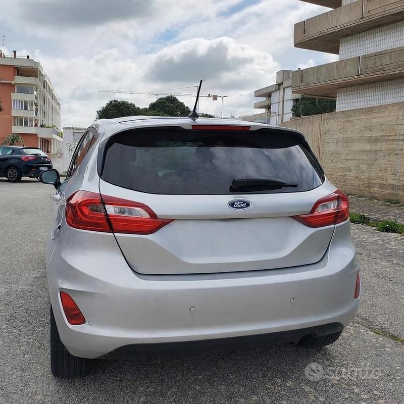 Usata Ford Fiesta Titanium 2017 Grigio Berlina