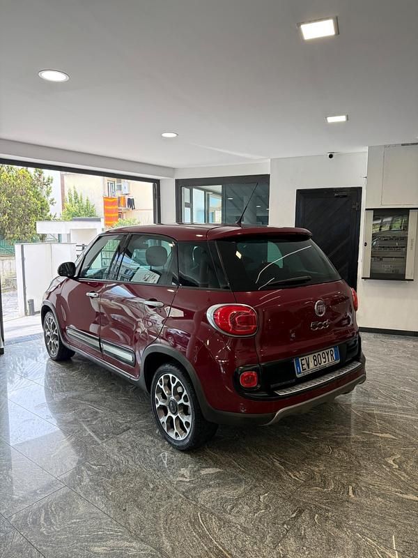 Usata Fiat 500L Trekking 85 CV (62 kW) 2014 Rosso Monovolume