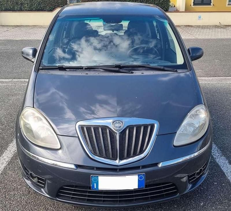 Usata Lancia Musa 77 CV (56 kW) 2009 Monovolume