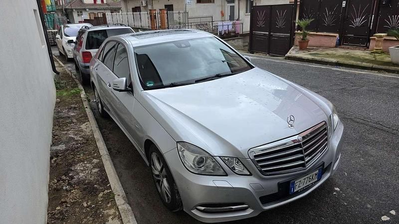 Gebraucht Mercedes E220 Avantgarde 170 PS (125 kW) 2012 Limousine