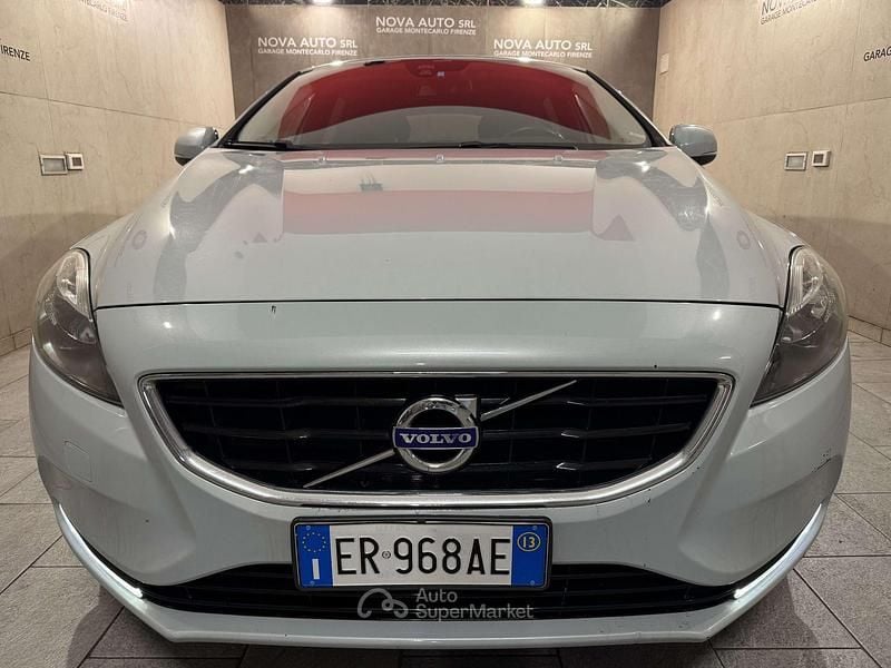 Usata Volvo V40 Kinetic 114 CV (83 kW) 2013 Grigio Berlina