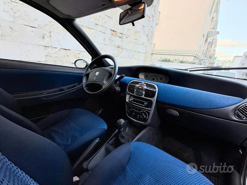 Usata Lancia Ypsilon 2002 Grigio Utilitaria