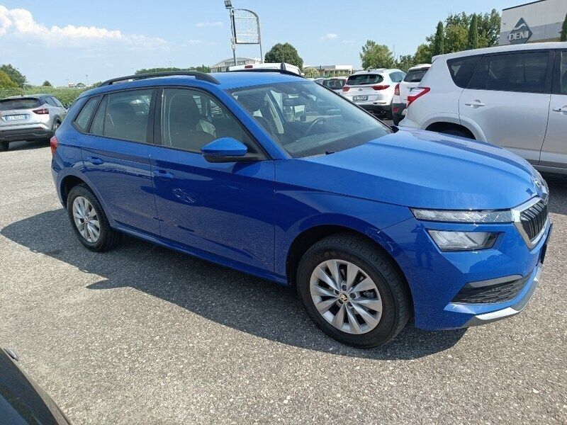 Azzurro Usata 2022 Skoda Kamiq Ambition SUV | 17.500 € (Buon prezzo) - Immagine 1/4