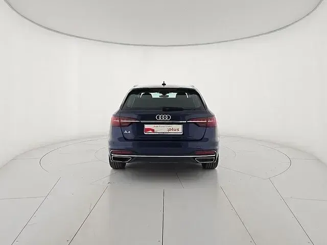 Usata Audi A4 Advanced Plus 163 CV (119 kW) 2024 Blu navarra metallizzato Station wagon