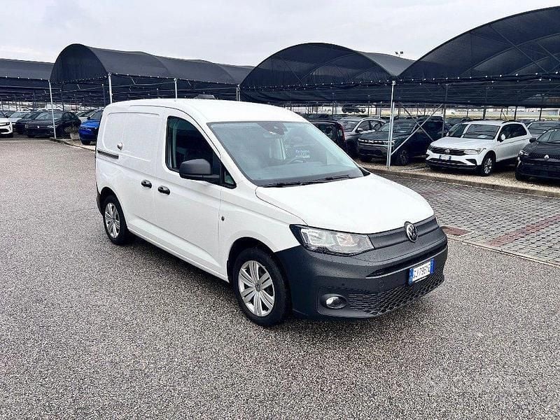 Usata VW Caddy Business 122 CV (89 kW) 2022 Bianco Monovolume