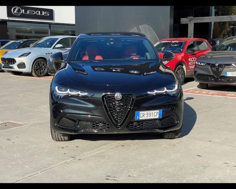 Usato 2023 Alfa Romeo Stelvio 2.2 Diesel 210 CV (59.400 €)