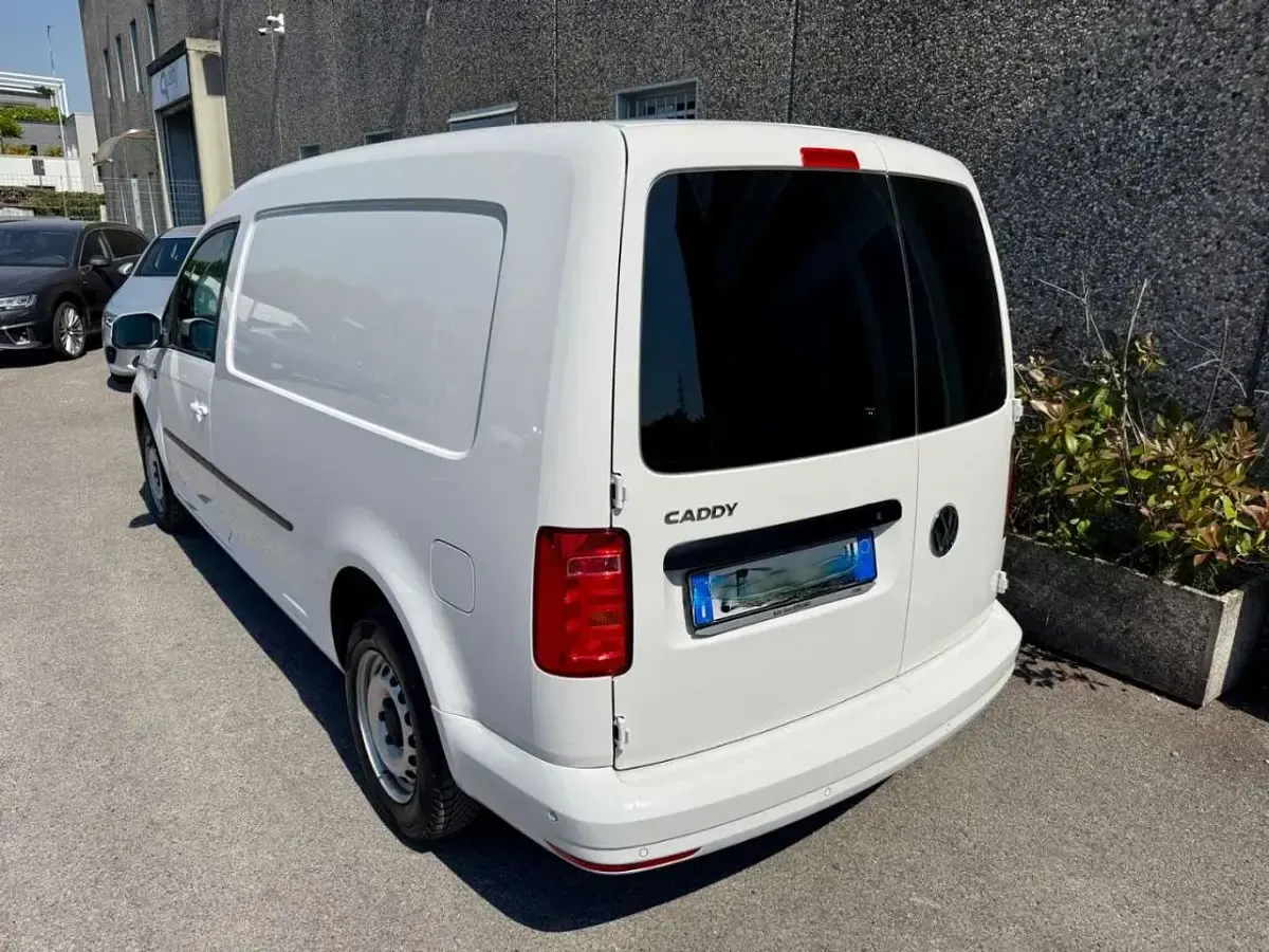 Usata VW Caddy Maxi Business 102 CV (75 kW) 2020 Bianco Monovolume