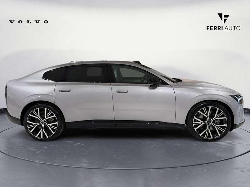 Nuova Volvo ES90 Ultra 139 kW (190 CV) 2026 Argento Berlina