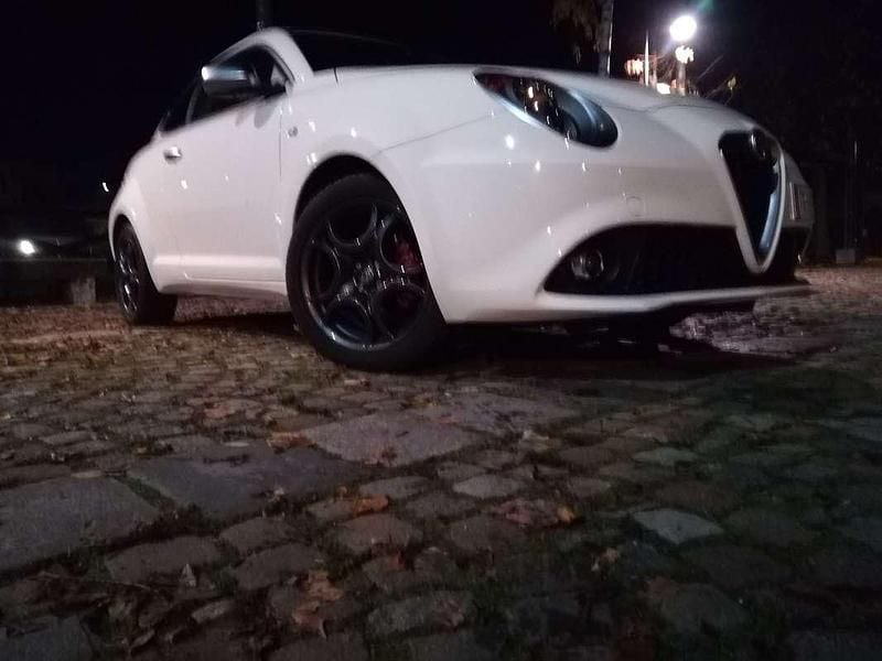 Usata Alfa Romeo MiTo 120 CV (88 kW) 2018 Utilitaria