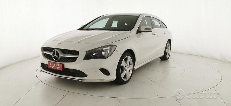 Käytetty Mercedes CLA200 136 HP (100 kW) 2017 Valkoinen Farmari