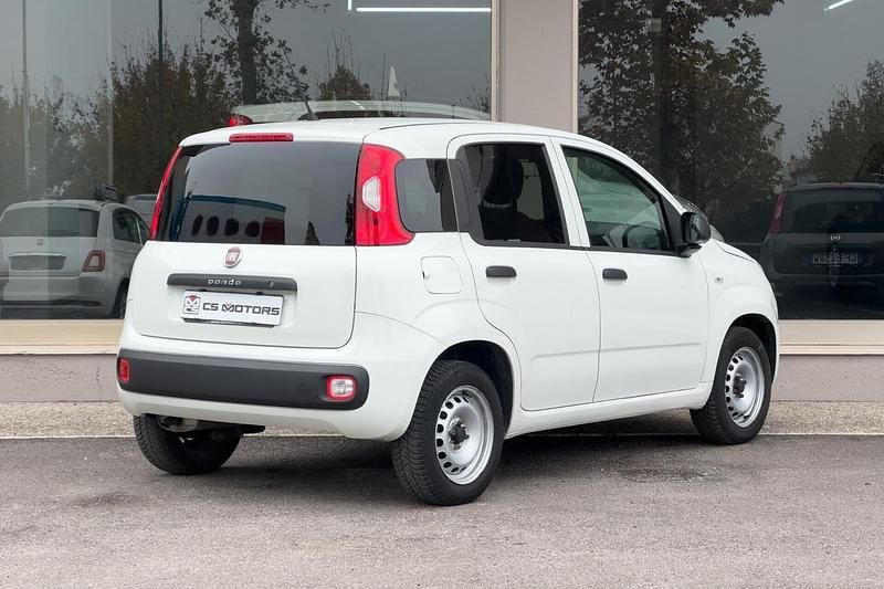 Usata Fiat Panda 69 CV (50 kW) 2019 Bianco Furgone