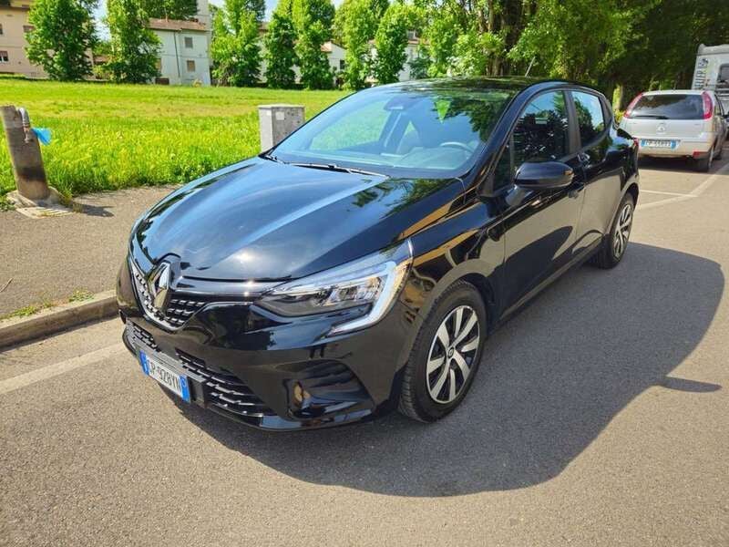 Usata Renault Clio V Equilibre 101 CV (74 kW) 2023 Nero Berlina