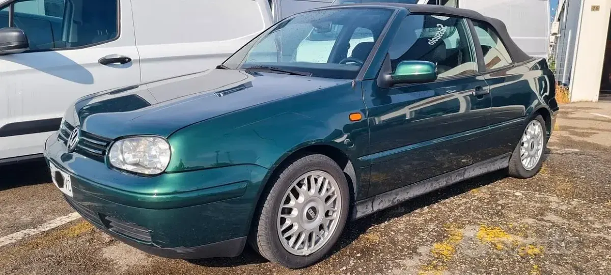 Usata VW Golf Cabriolet Trendline 75 CV (55 kW) 1998 Cabrio