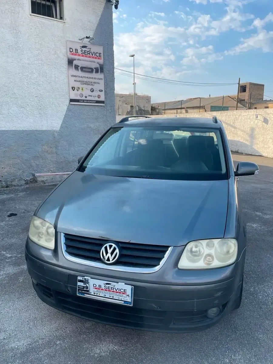Usata VW Touran 101 CV (74 kW) 2003 Argento Monovolume
