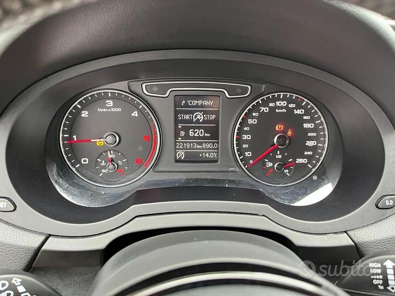 Usata Audi Q3 S-Line 140 CV (102 kW) 2015 Grigio SUV