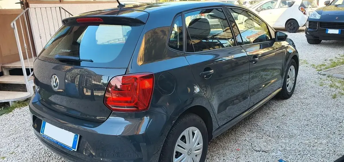 Usata VW Polo Trendline 60 CV (44 kW) 2016 Grigio Berlina
