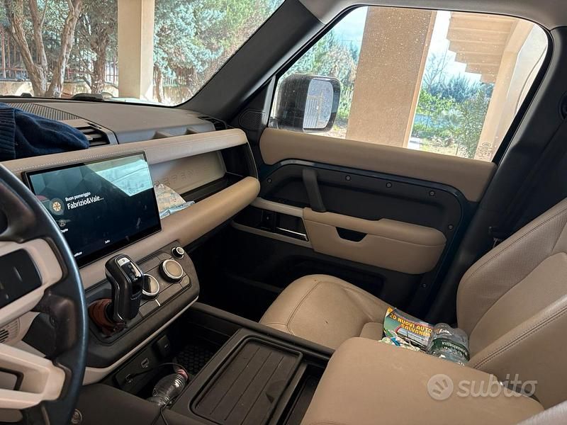 Usata Land Rover Defender SE 2023 SUV