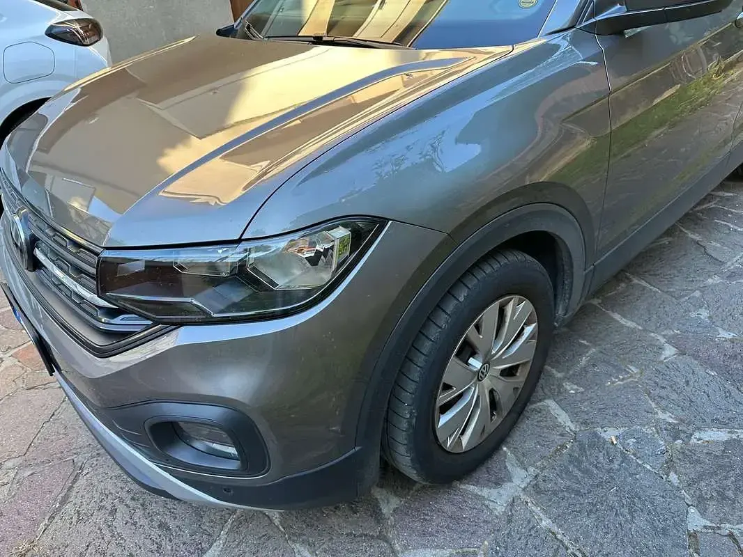 Usata VW T-Cross 95 CV (69 kW) 2019 Grigio SUV