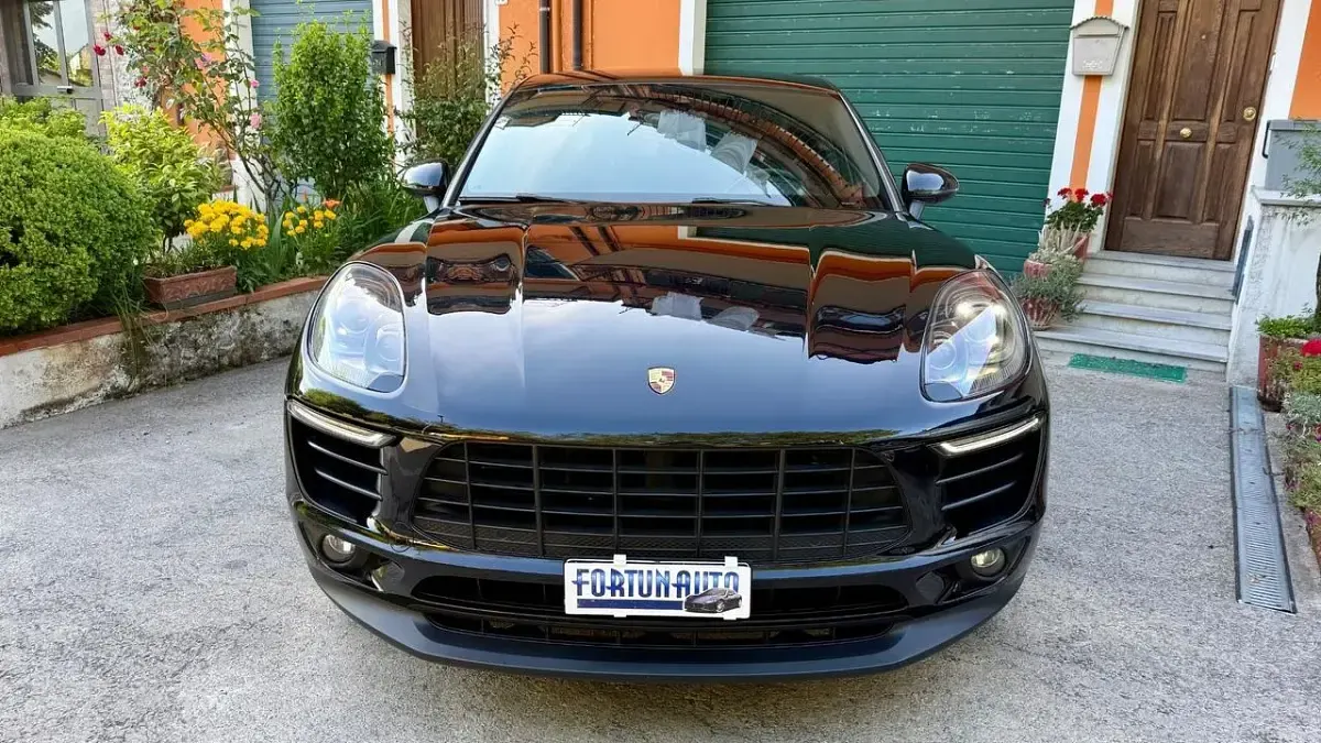 Usata Porsche Macan 250 CV (183 kW) 2018 Nero SUV