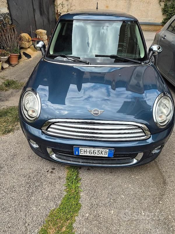 Usata Mini ONE 75 CV (55 kW) 2012 Blu Utilitaria