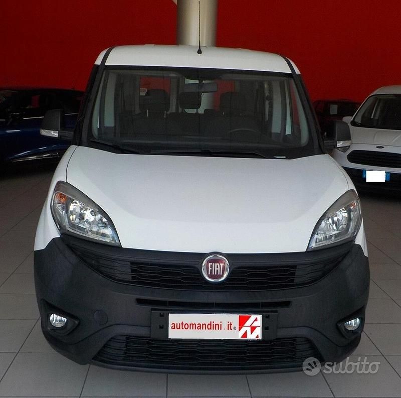 Usata Fiat Doblò 95 CV (69 kW) 2018 Bianco Monovolume