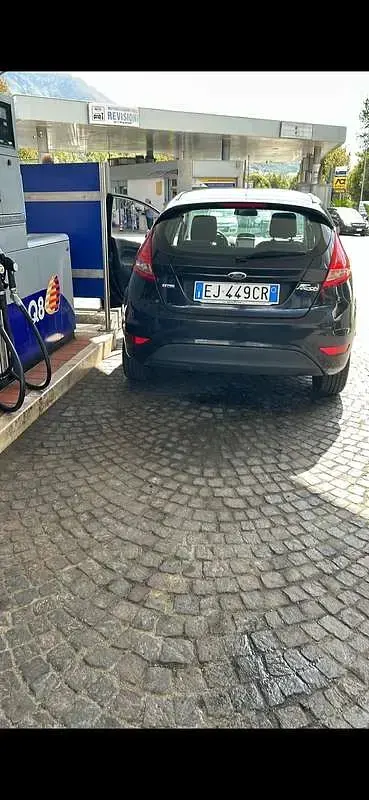 Usata Ford Fiesta Business Edition 70 CV (51 kW) 2011 Nero Berlina