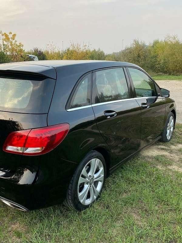Usata Mercedes B200 Premium 140 CV (102 kW) 2012 Monovolume
