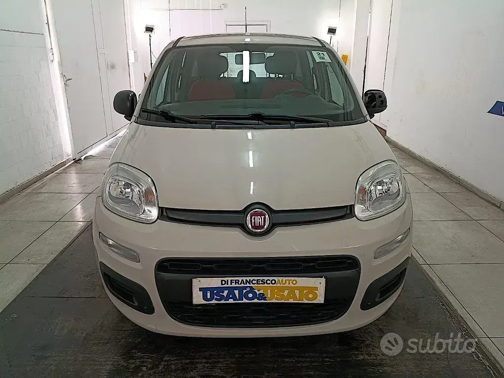 Usata Fiat Panda Easy 95 CV (69 kW) 2017 Beige metallizzato Utilitaria