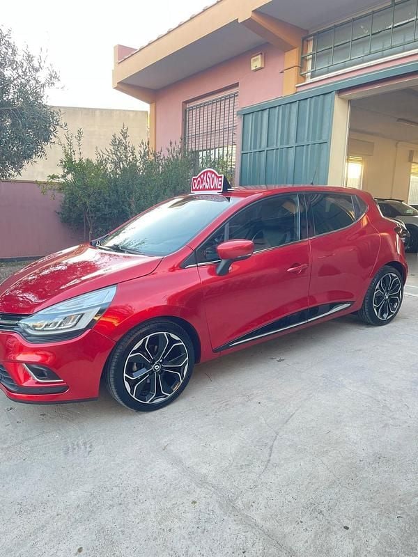 Usata Renault Clio Intens 90 CV (66 kW) 2016 Rosso Coupé