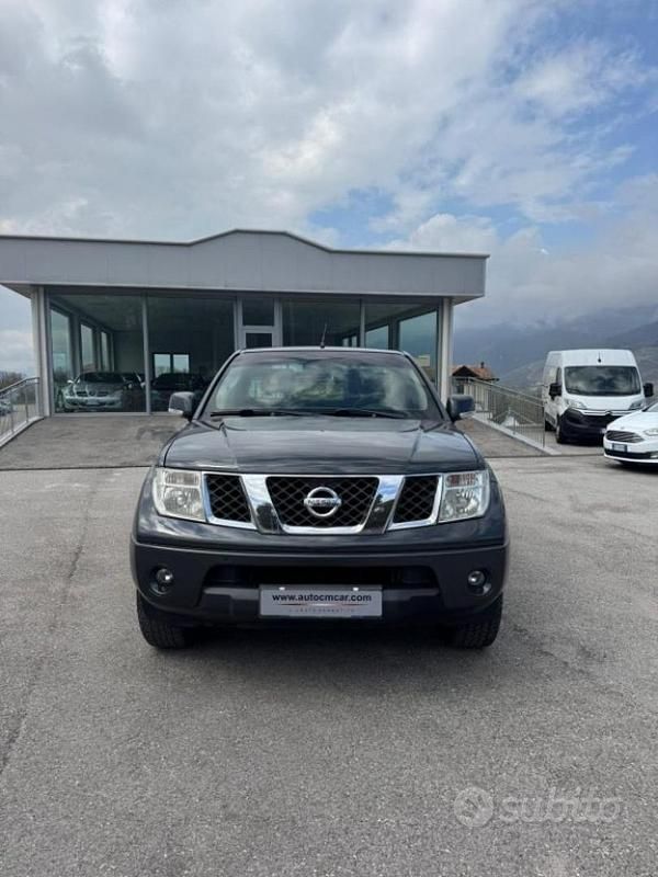 Usata Nissan Navara XE 171 CV (125 kW) 2009 Nero