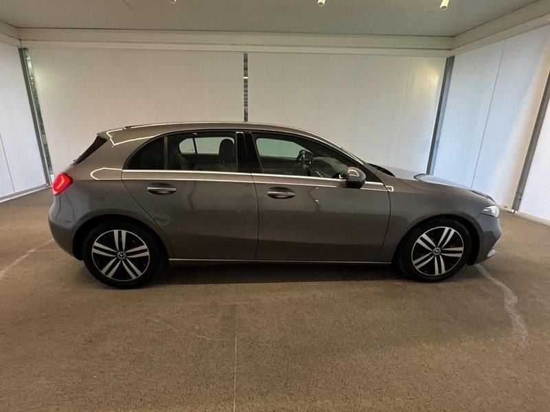 Usata Mercedes A180 Executive 116 CV (85 kW) 2019 Grigio Utilitaria